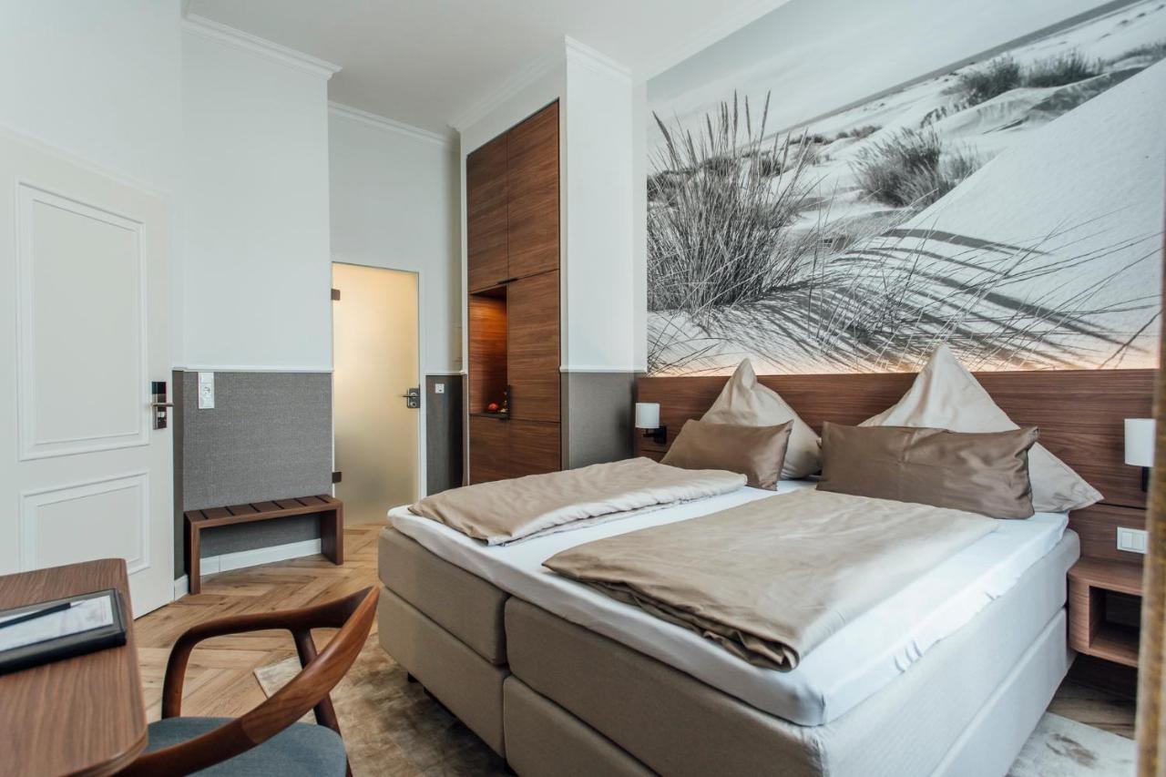 בורקום Strandhotel Hohenzollern מראה חיצוני תמונה