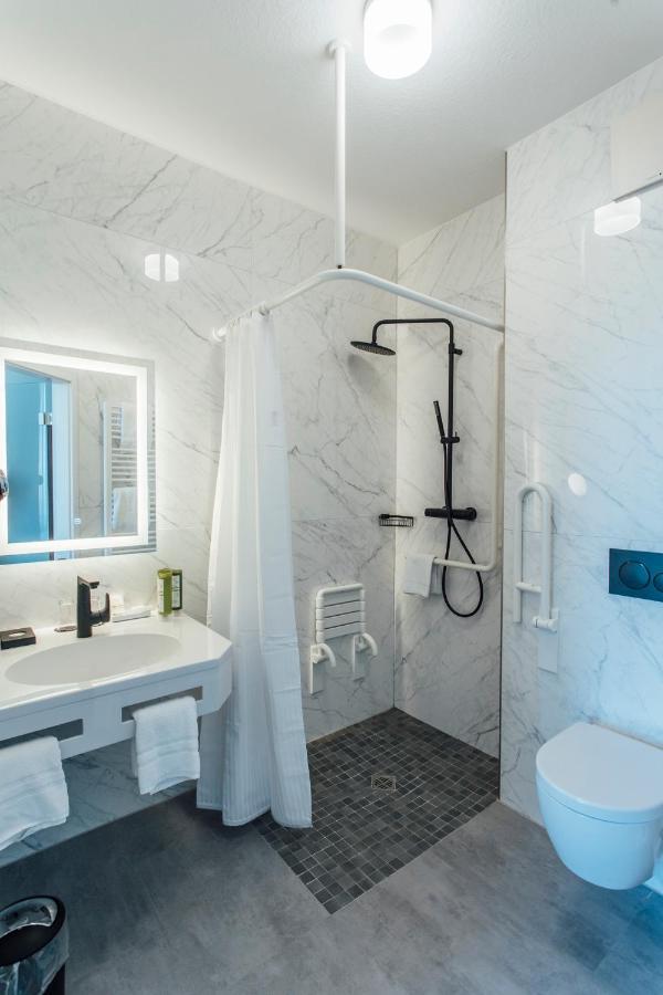 בורקום Strandhotel Hohenzollern מראה חיצוני תמונה