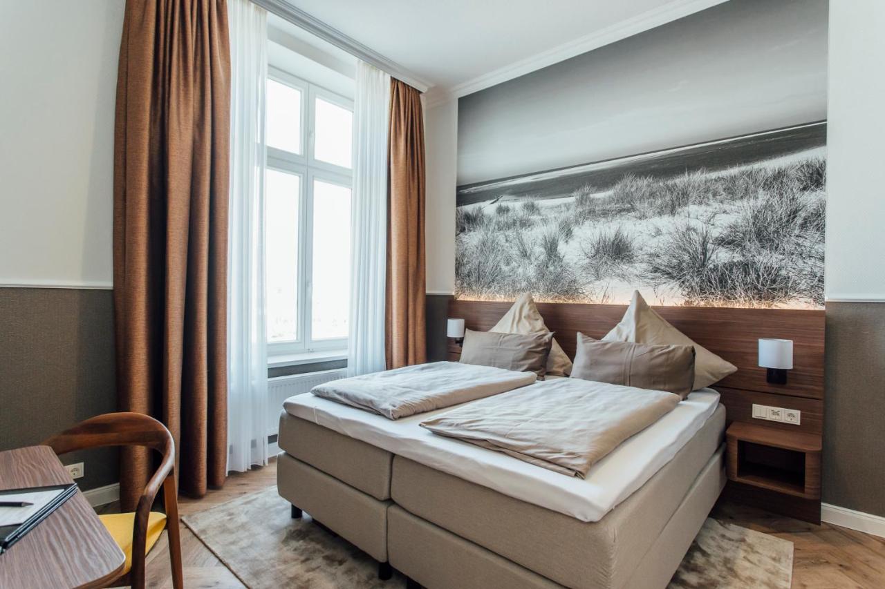 בורקום Strandhotel Hohenzollern מראה חיצוני תמונה