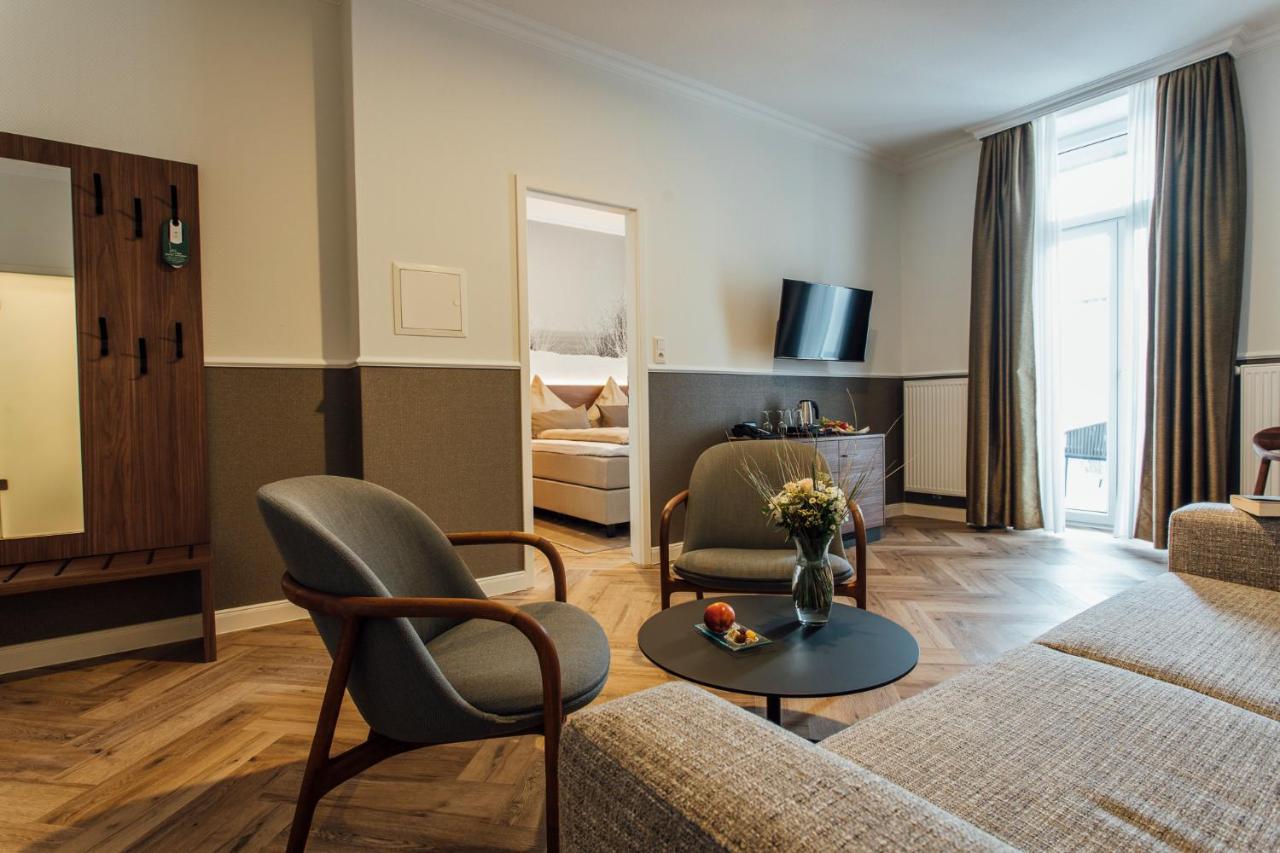 בורקום Strandhotel Hohenzollern מראה חיצוני תמונה