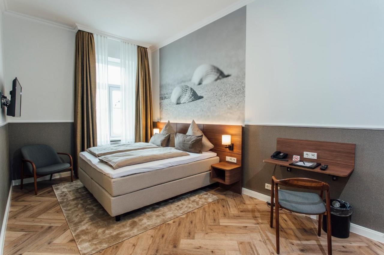 בורקום Strandhotel Hohenzollern מראה חיצוני תמונה